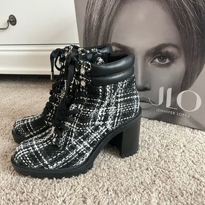 JLO Georga Tweed Booties Size 8.5 new in box